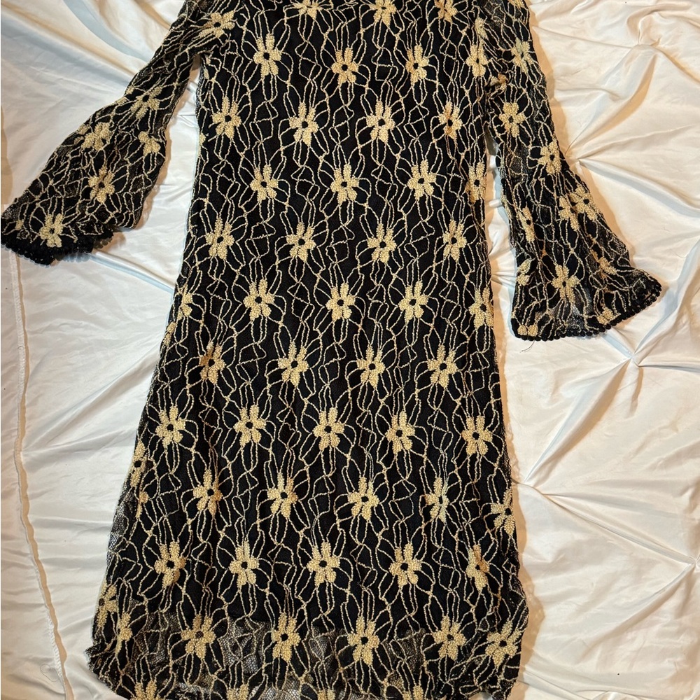 Haani Black and Cream Floral Long Sleeve Dress